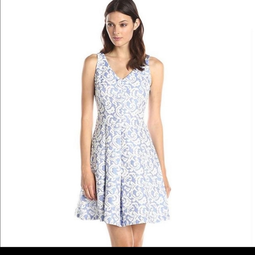 Nwt! Just...Taylor cocktail dress blue & white